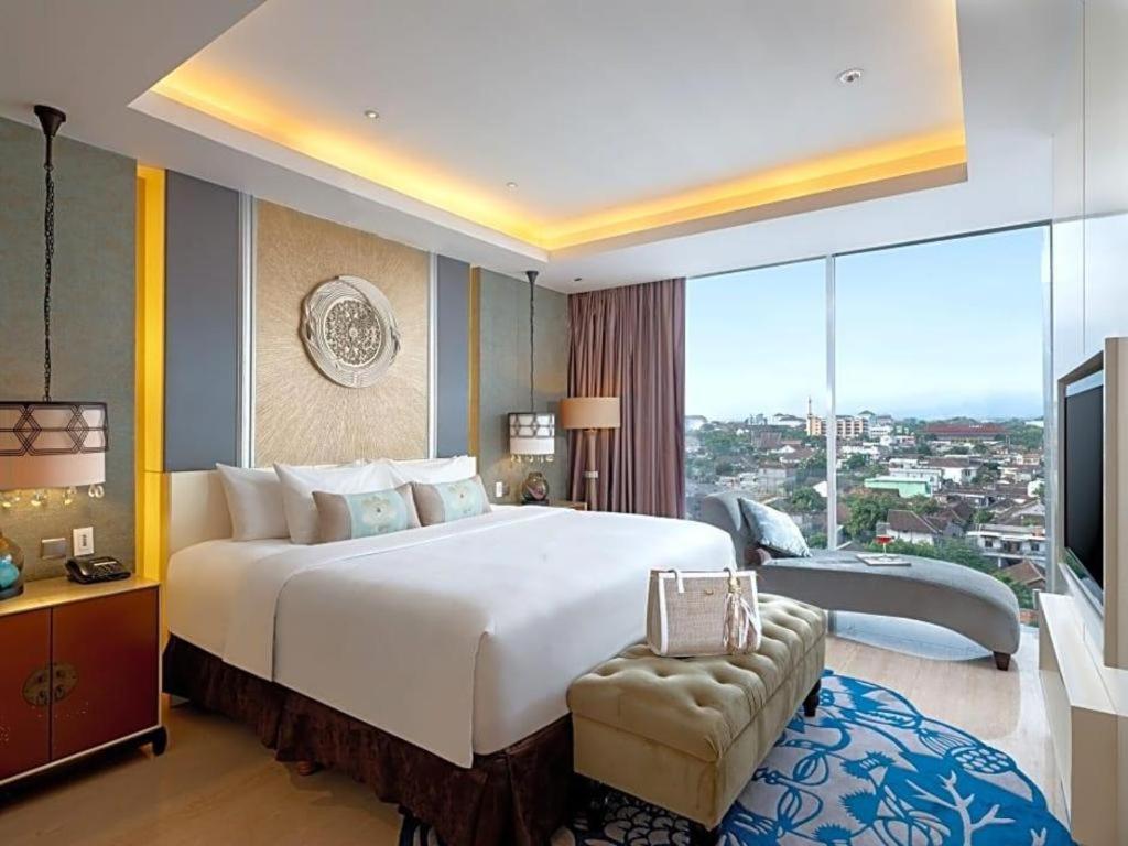 Artotel Suites Bianti Yogyakarta Exterior photo